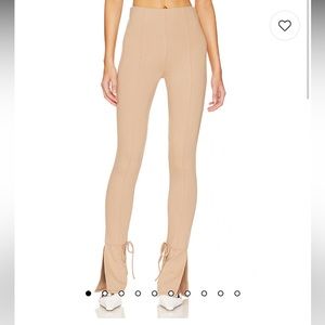 Farah Legging in Almond
Lovers and Friends size Xs